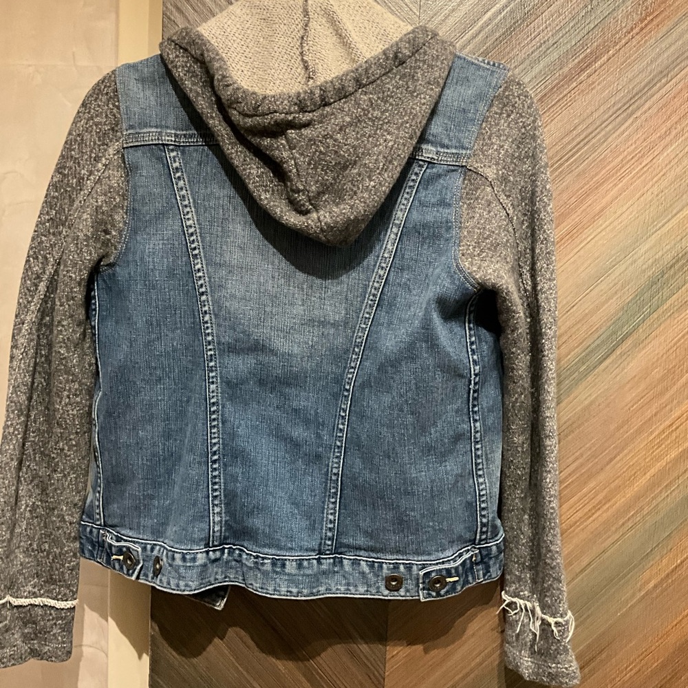 Lucky Brand Outfitters Blue Denim Jacket with Gray Sleeves - Picture 2 of 3